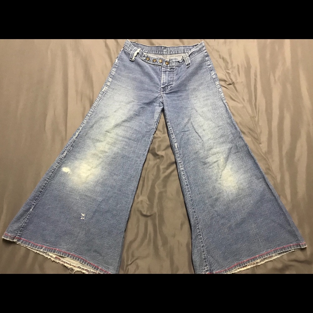 Vintage 1970’s Denim Bellbottoms - Picture 2 of 7